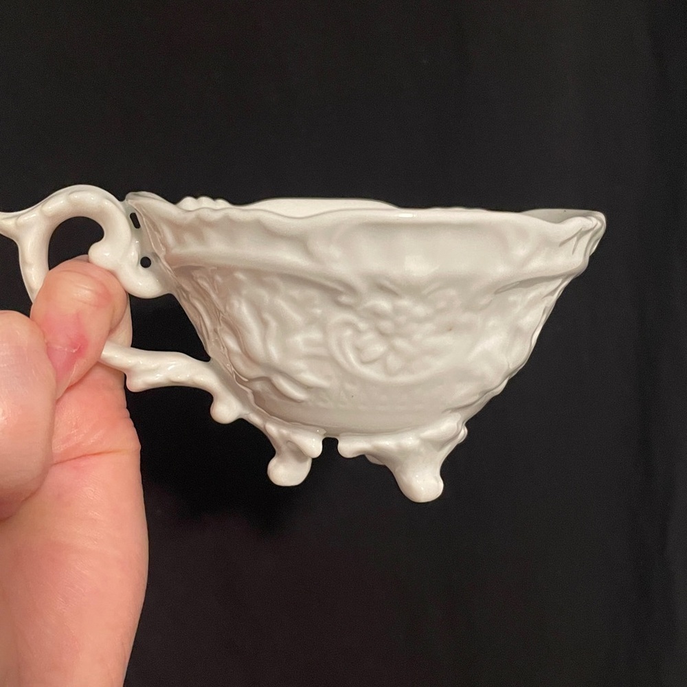 Tea cup Milk glass white floral flowers teacup